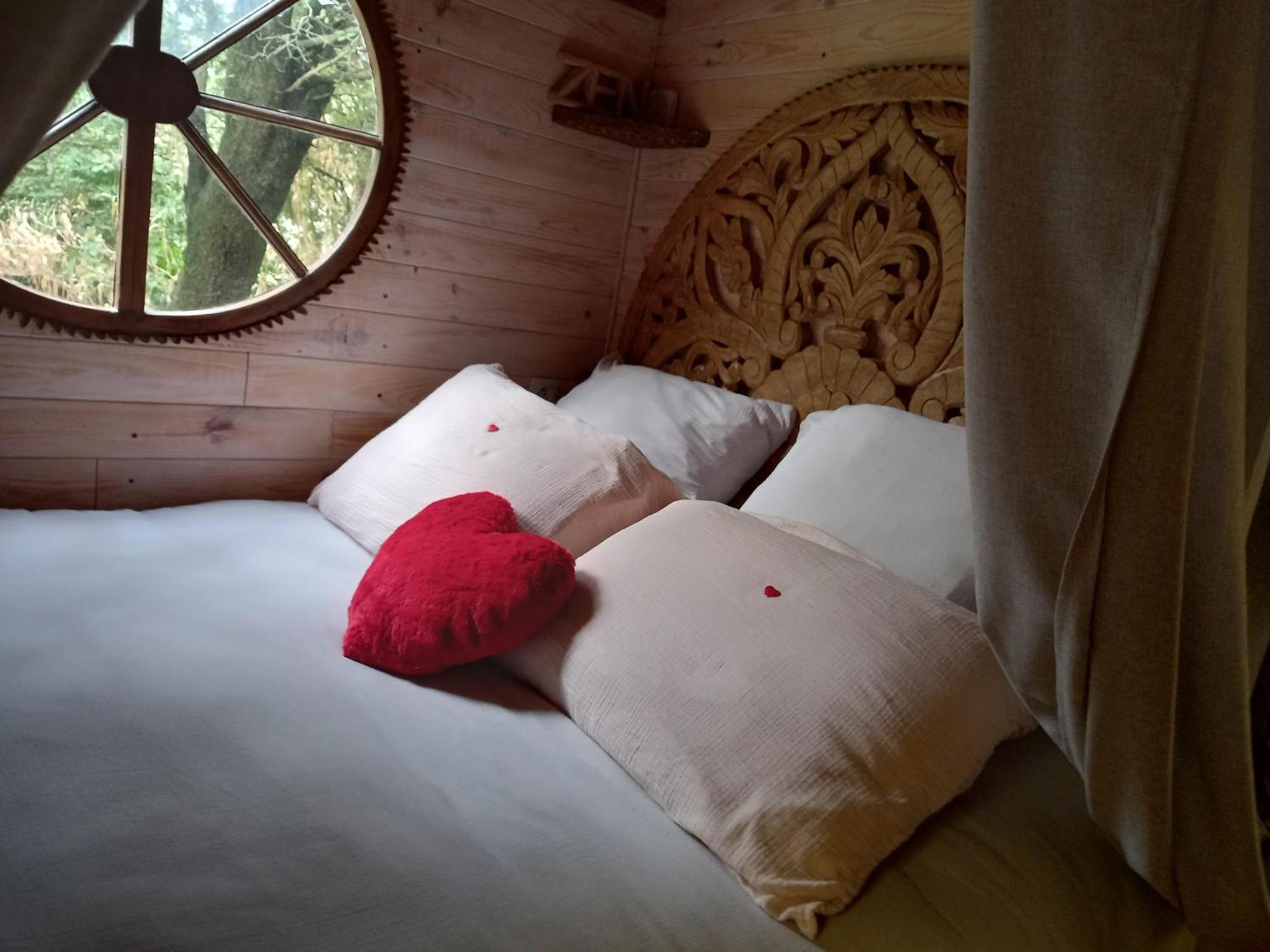 La Roulotte Du Petit Paradis แซ็งต์-เรมีย์-เดอ-โพรวองซ์ ภายนอก รูปภาพ